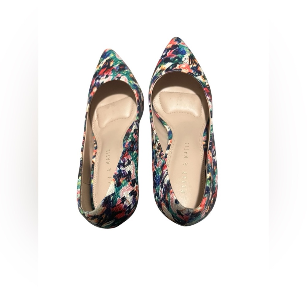 Size 8 Kelly & Katie Multicolor Pointed Toe Pumps - Picture 4 of 9